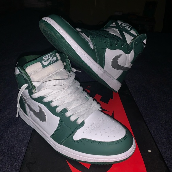 Air Jordan retro high OG size 8 1/2 - Picture 4 of 7